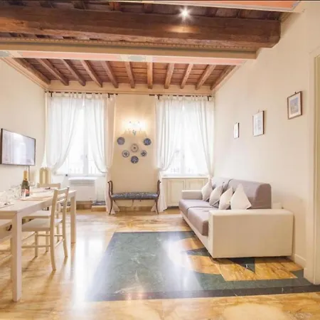 100m From Piazza Di Spagna Rom